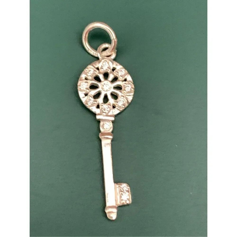 .925 Key Ornate Sterling Silver Jewelry Charm